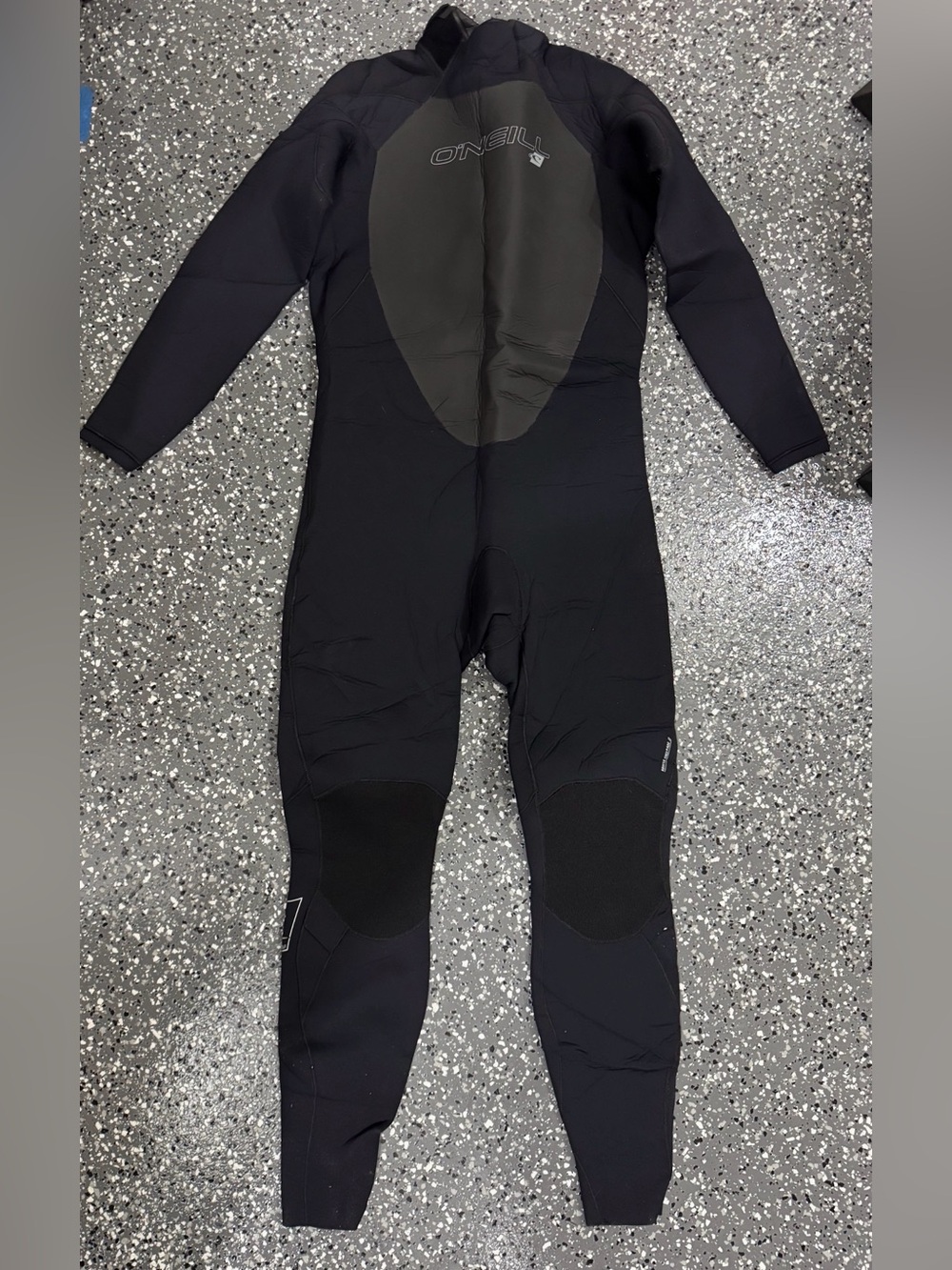 O'Neill Men's Black Full-Body Rash Guard Wetsuit